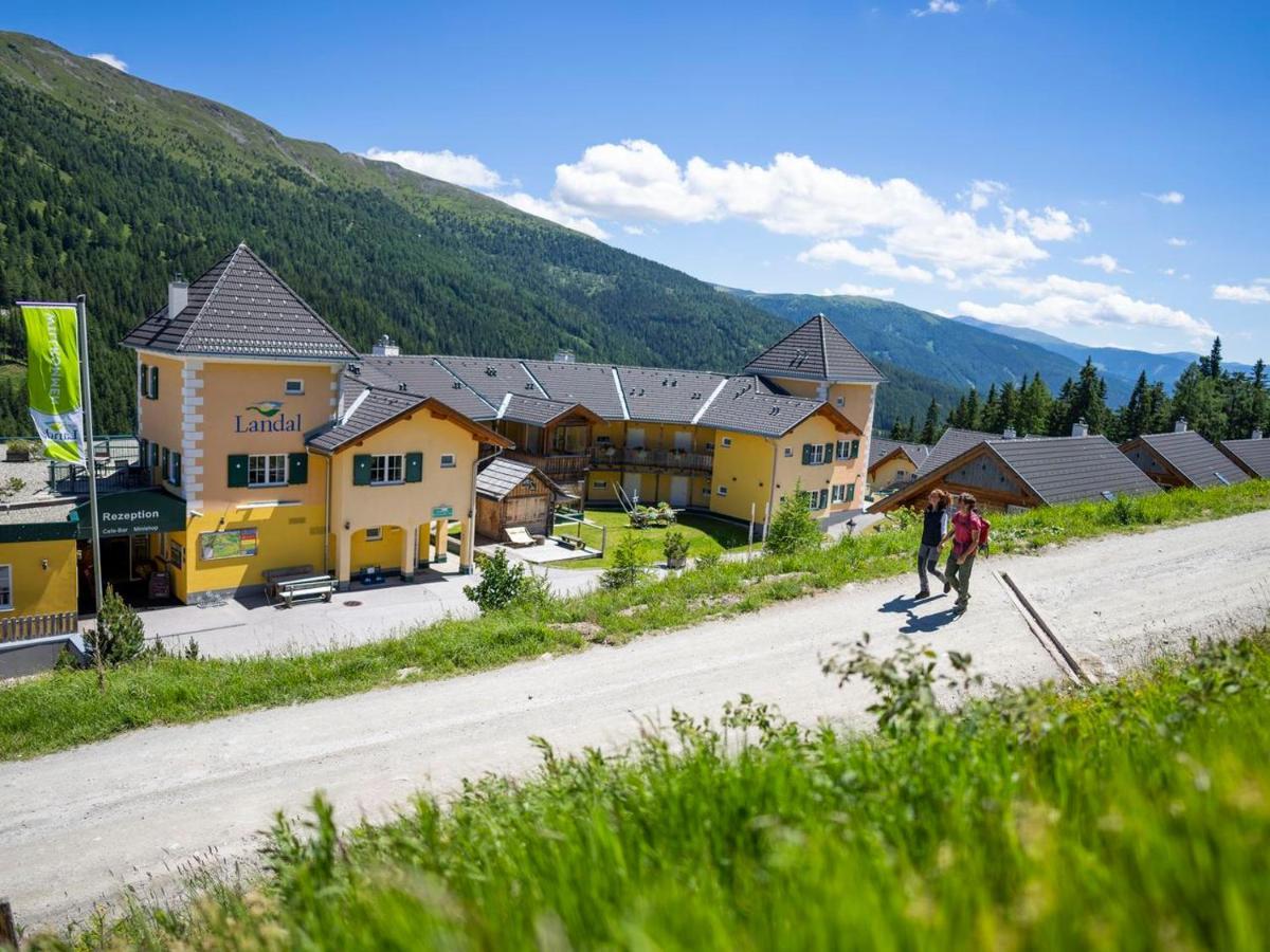 Landal Katschberg Hotel Rennweg am Katschberg ภายนอก รูปภาพ